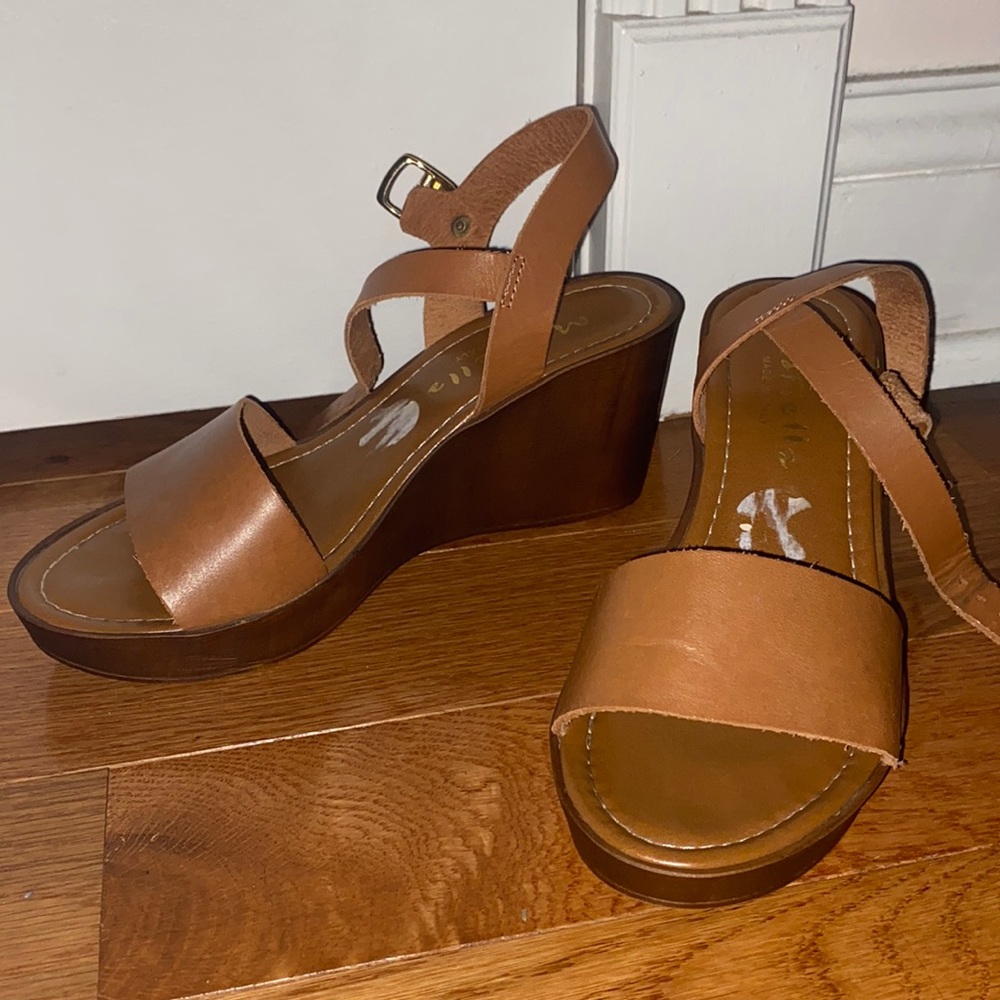 Brown wedges